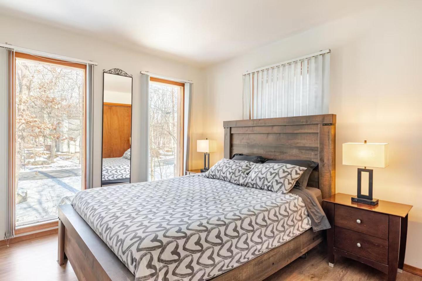 Cozy Cabin At Poconos With Hot Tub And Fire Pit Іст-Страудсберг Екстер'єр фото